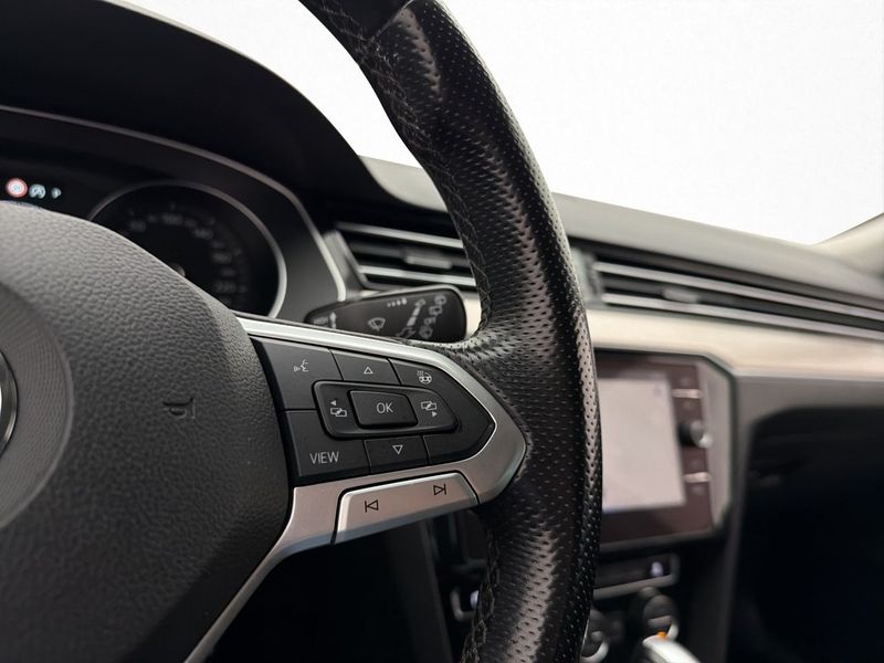 Volkswagen Passat bild 23