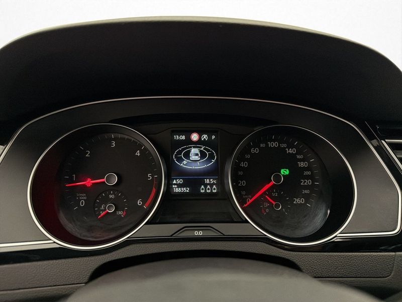 Volkswagen Passat bild 22