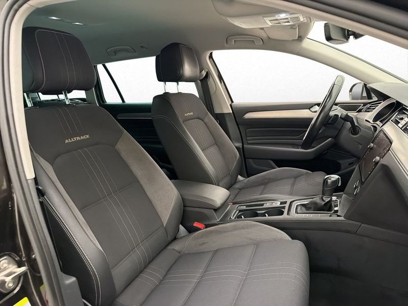 Volkswagen Passat bild 12