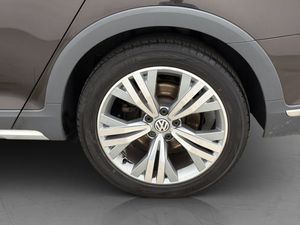 Volkswagen Passat bild 32