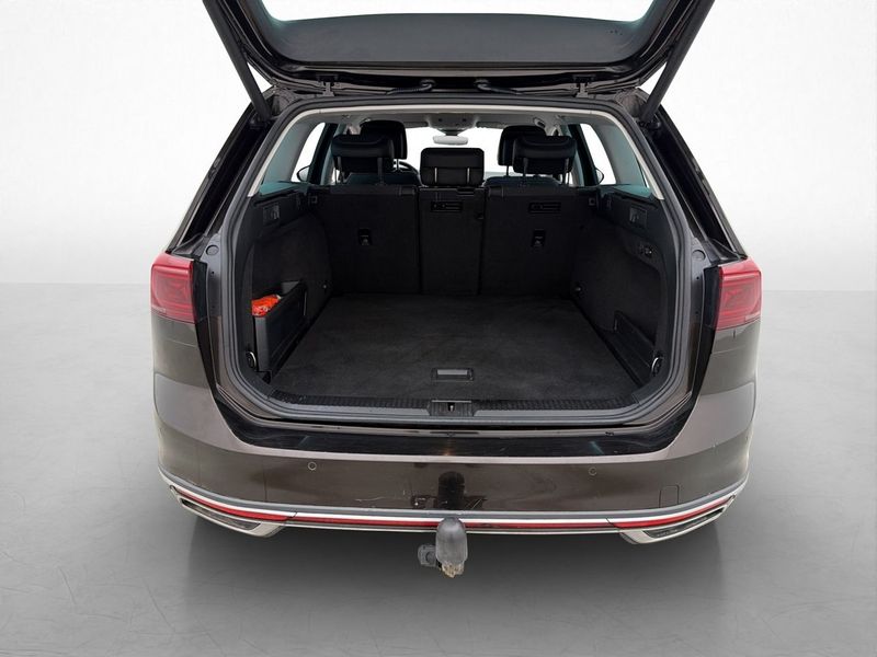 Volkswagen Passat bild 10