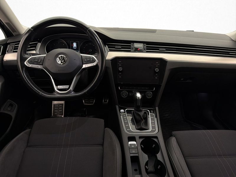 Volkswagen Passat bild 13