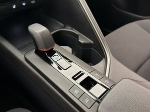 Toyota C-HR bild 24