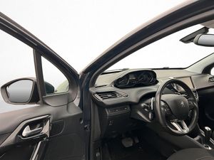 Peugeot 208 bild 10