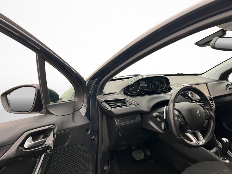 Peugeot 208 bild 10