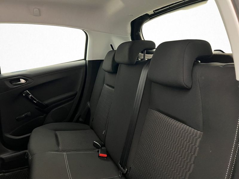 Peugeot 208 bild 14