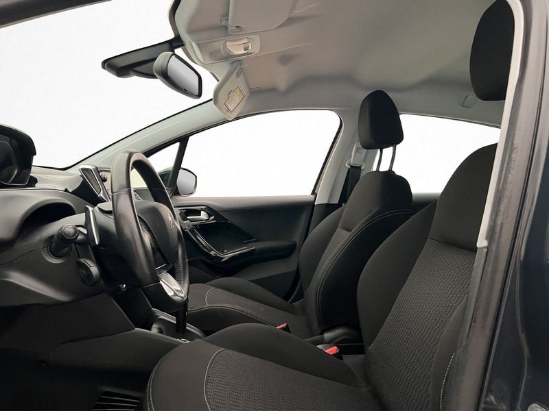 Peugeot 208 bild 11