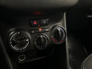 Peugeot 208 bild 22
