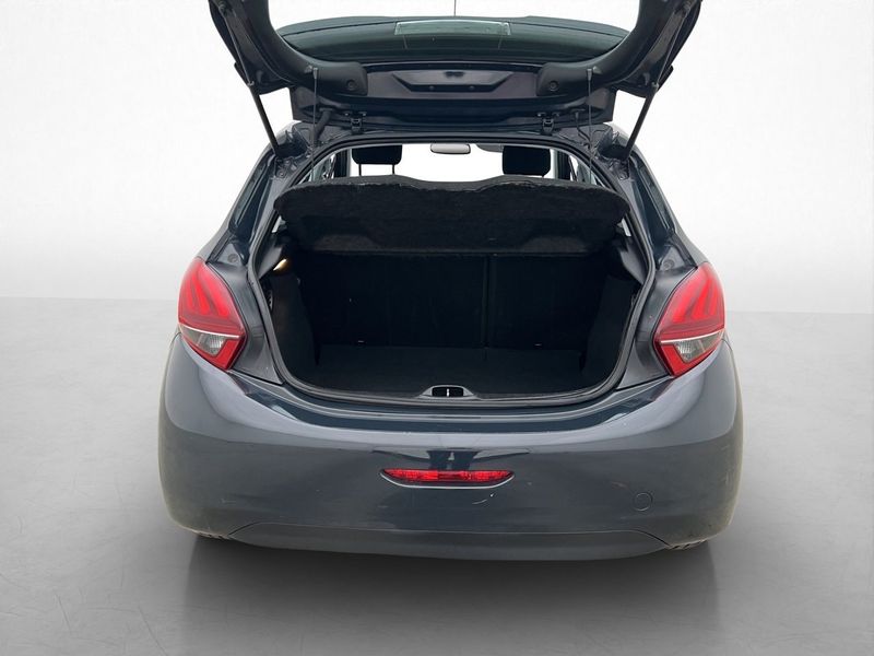 Peugeot 208 bild 24