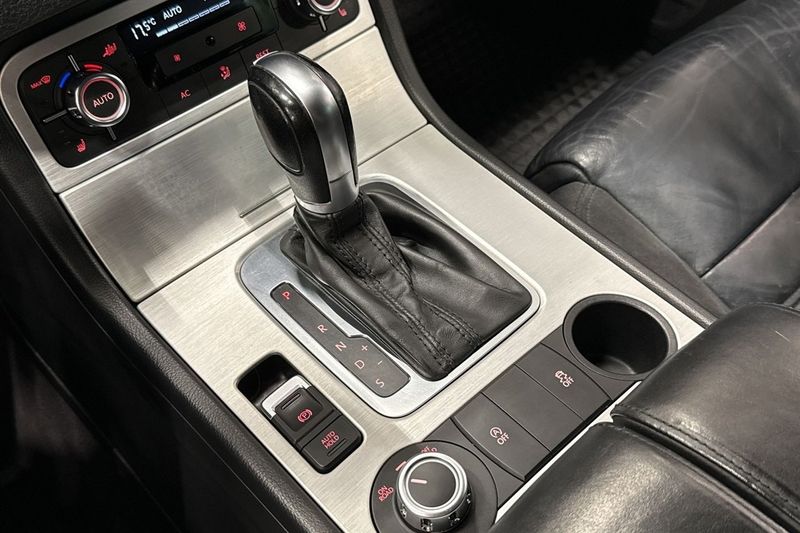 Volkswagen Touareg bild 17