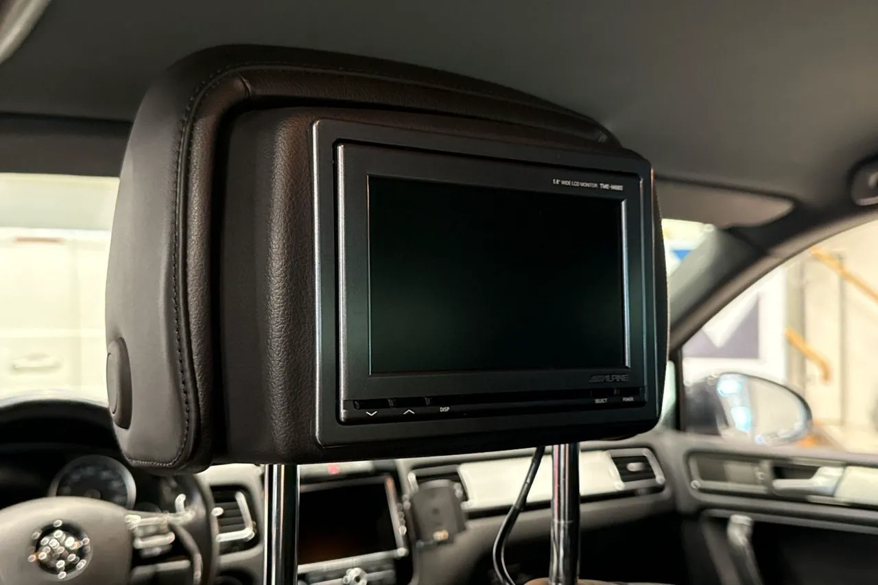 Vehicle image 22