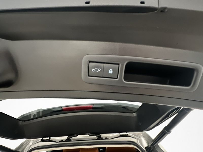 Lexus UX bild 9