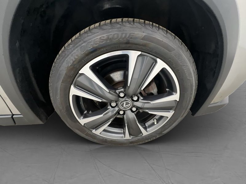 Lexus UX bild 33