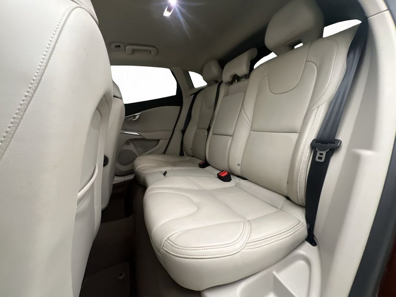 Volvo V40 bild 21