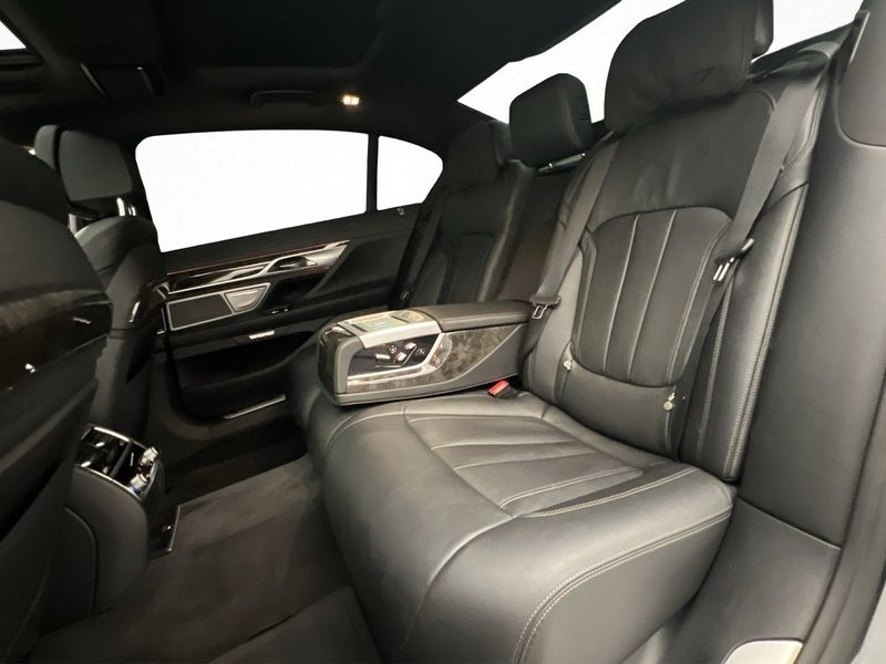 BMW 730 bild 11