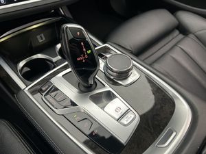BMW 730 bild 25