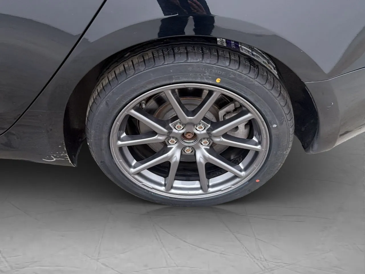 Vehicle image 30