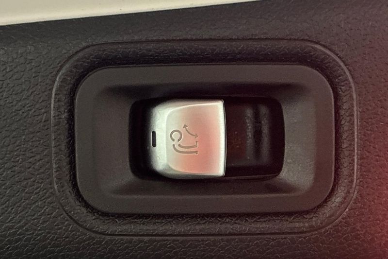 Mercedes E220 bild 31