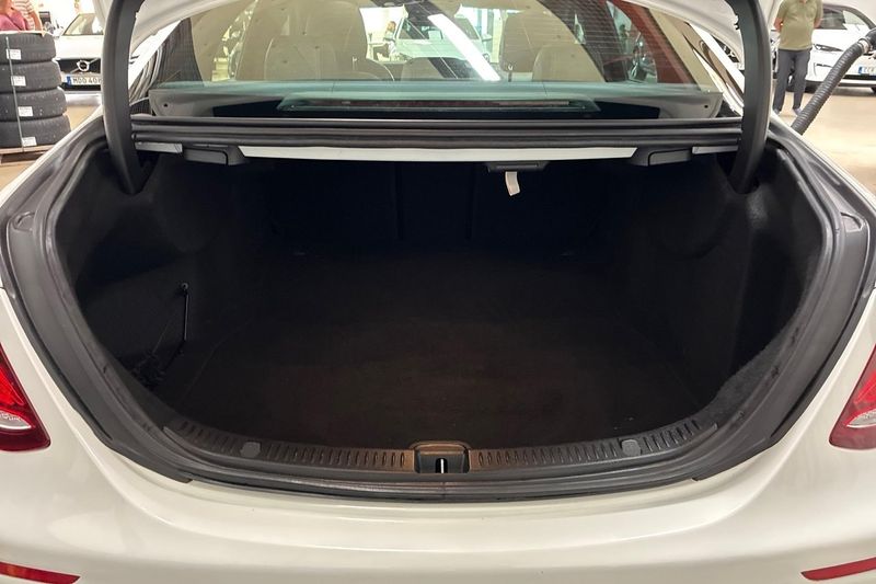 Mercedes E220 bild 10