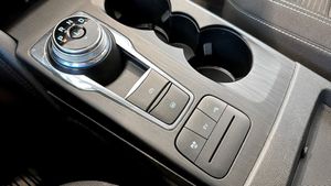 Ford Kuga bild 14