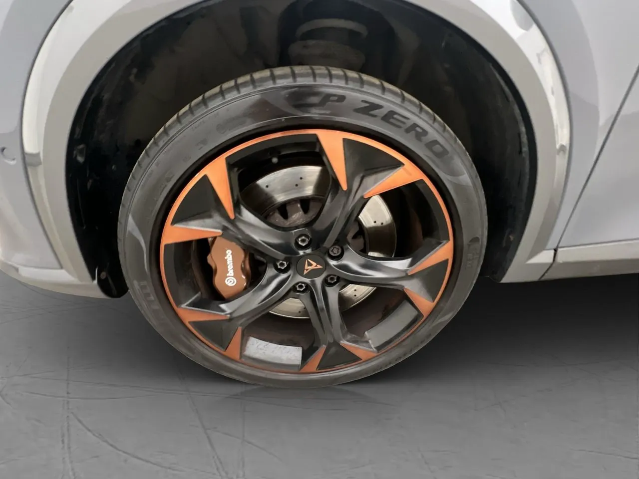 Vehicle image 30