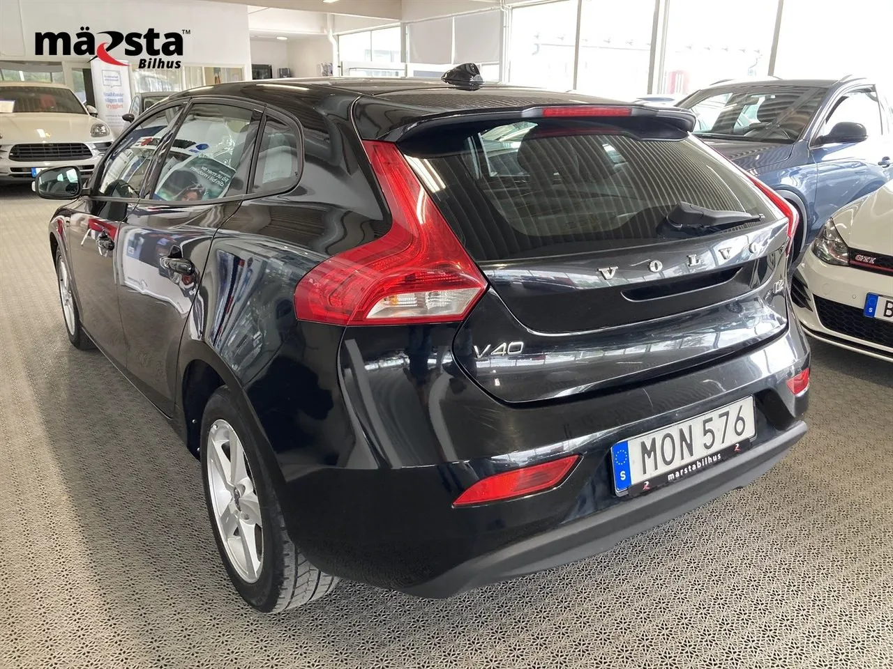 Vehicle image 3