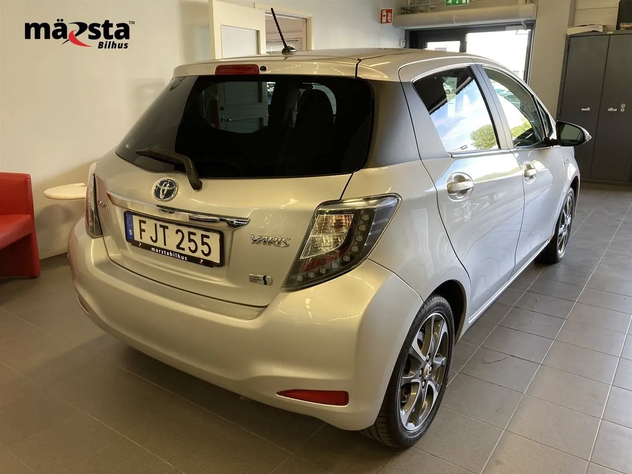 Vehicle image 2