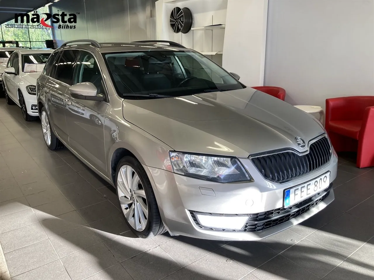 Vehicle image 1