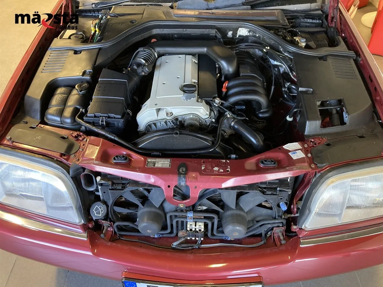 Vehicle image 18