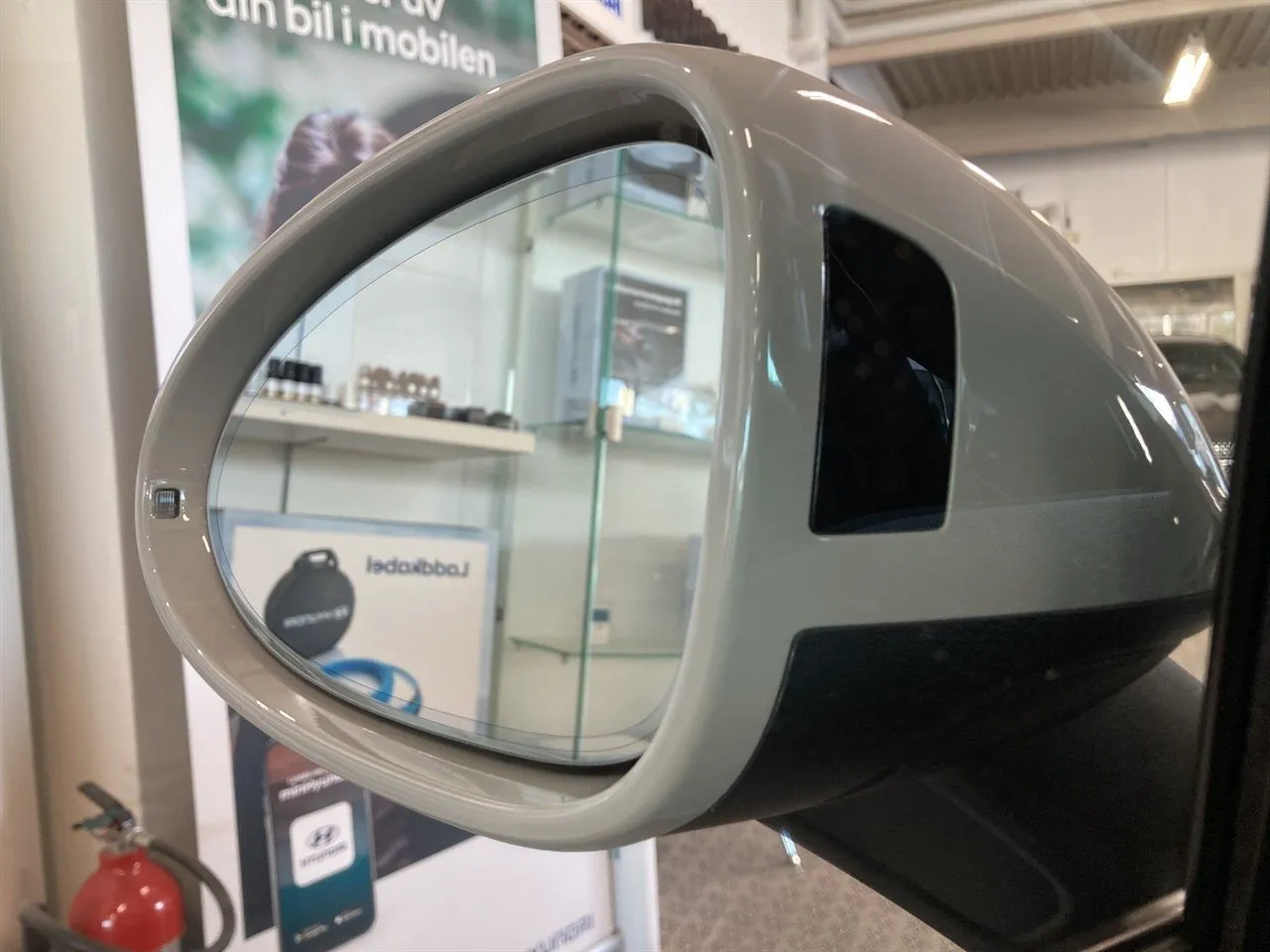Vehicle image 21