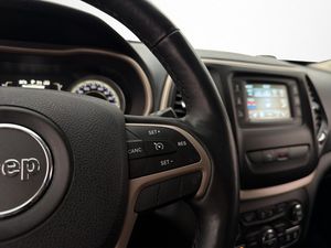 Jeep Cherokee bild 17
