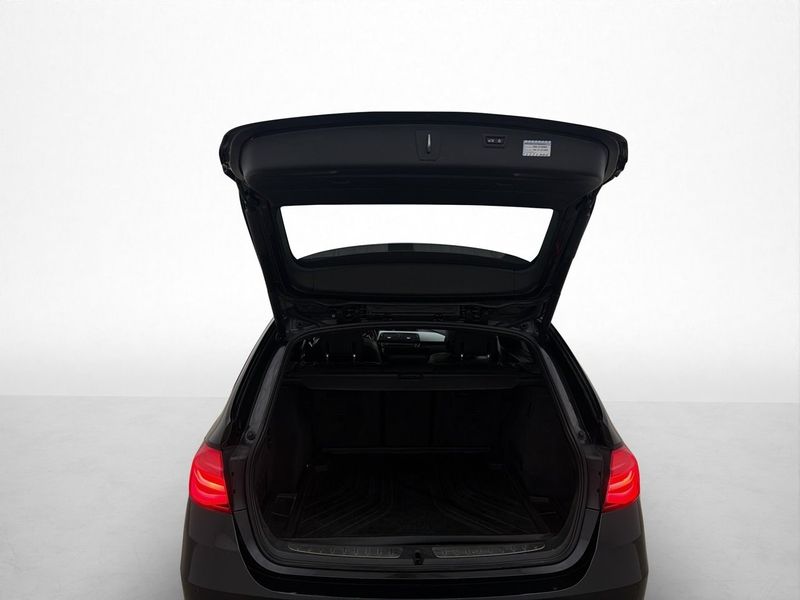 BMW 320 bild 9