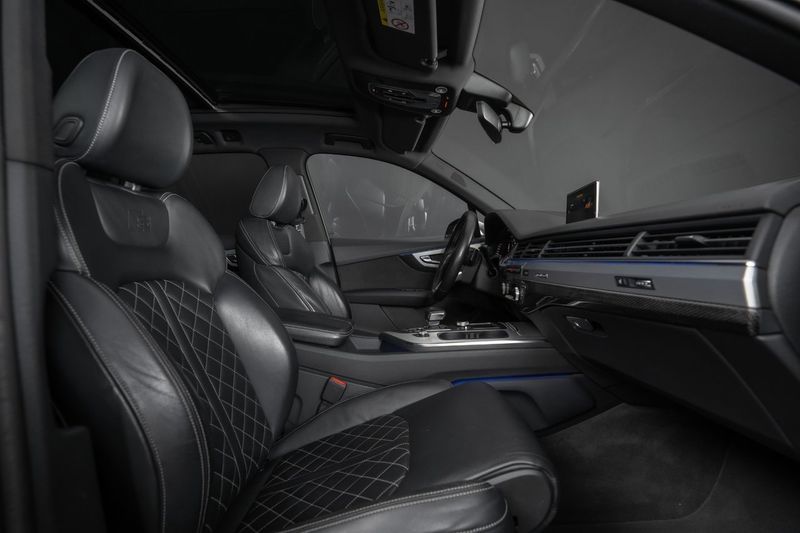 Audi SQ7 bild 10