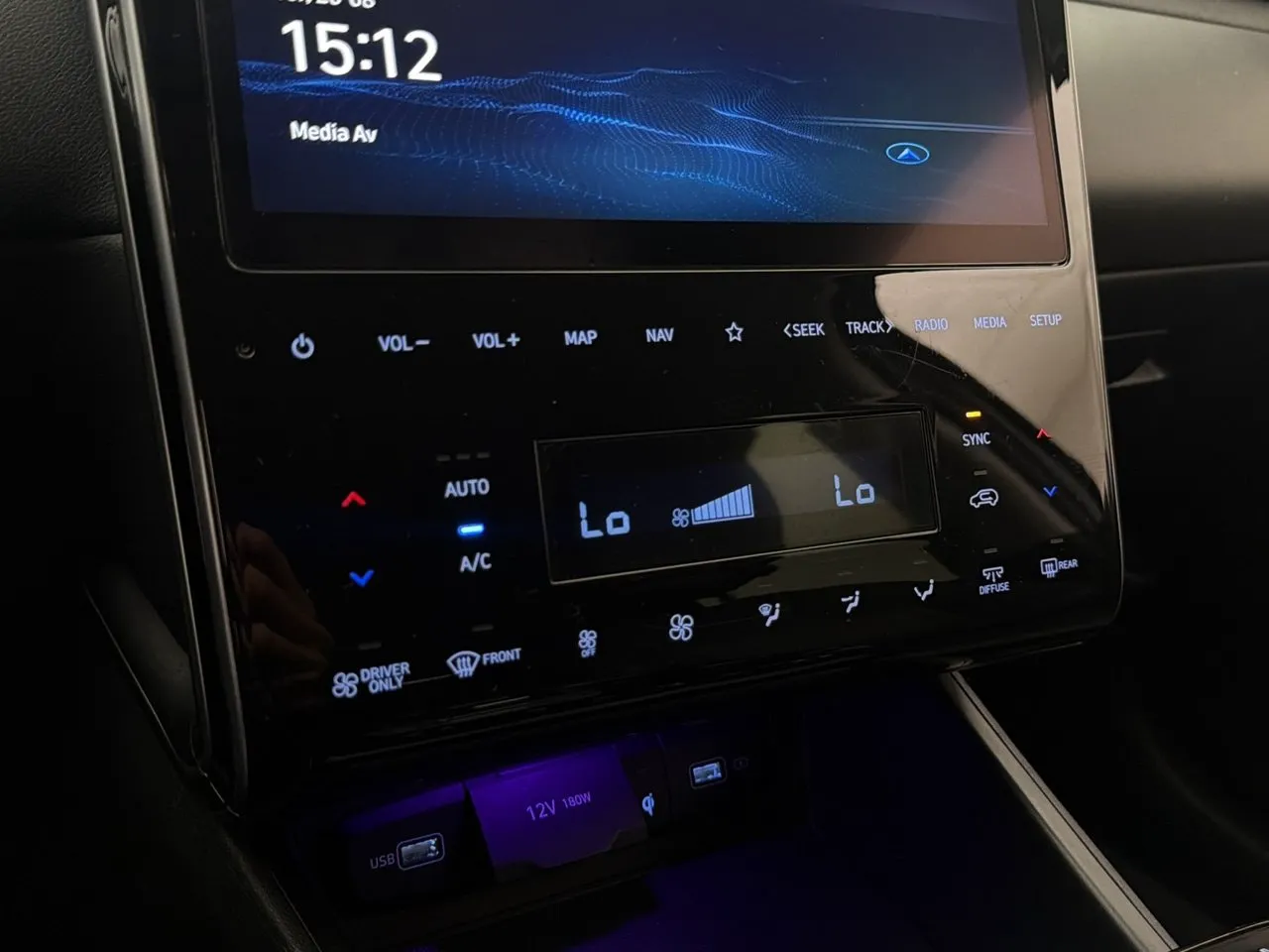 Vehicle image 25