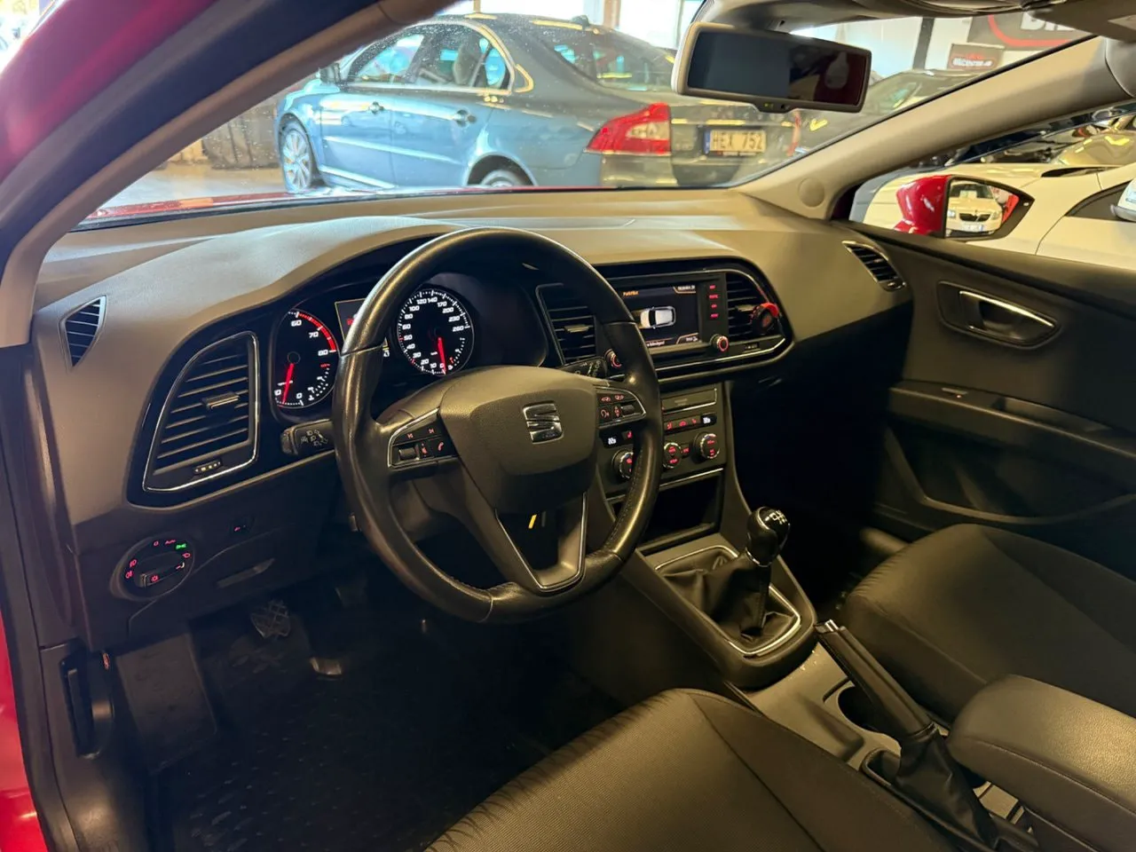 Vehicle image 9