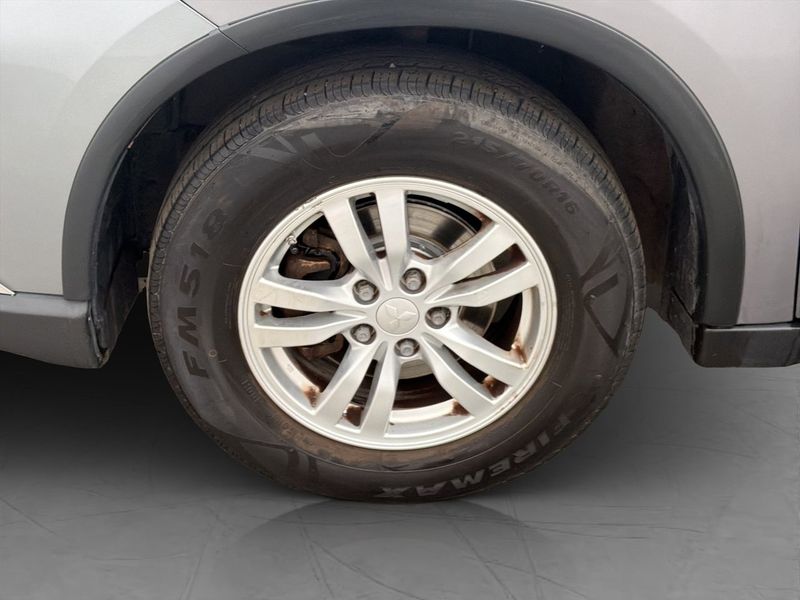 Mitsubishi Outlander bild 24