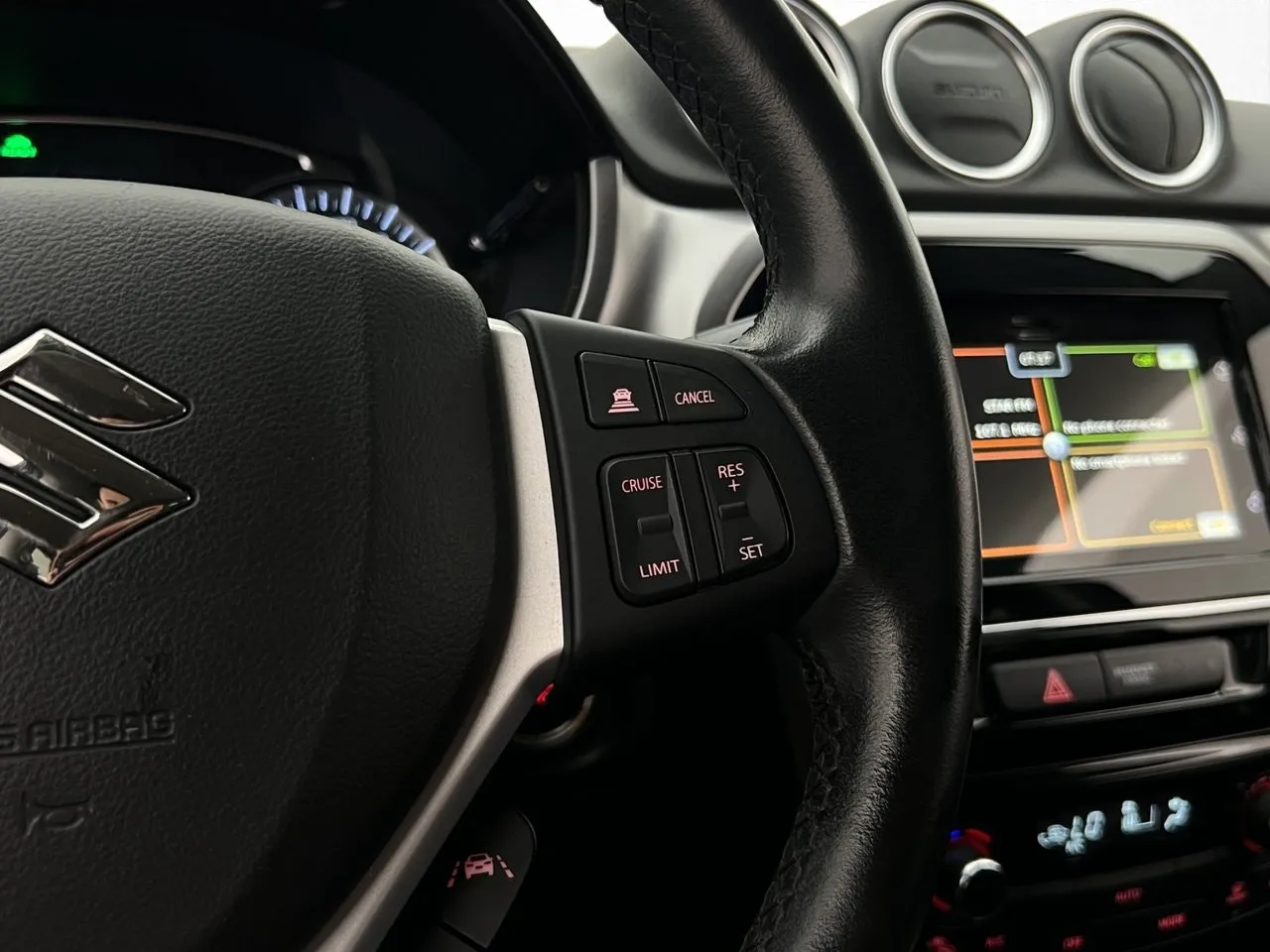 Vehicle image 14