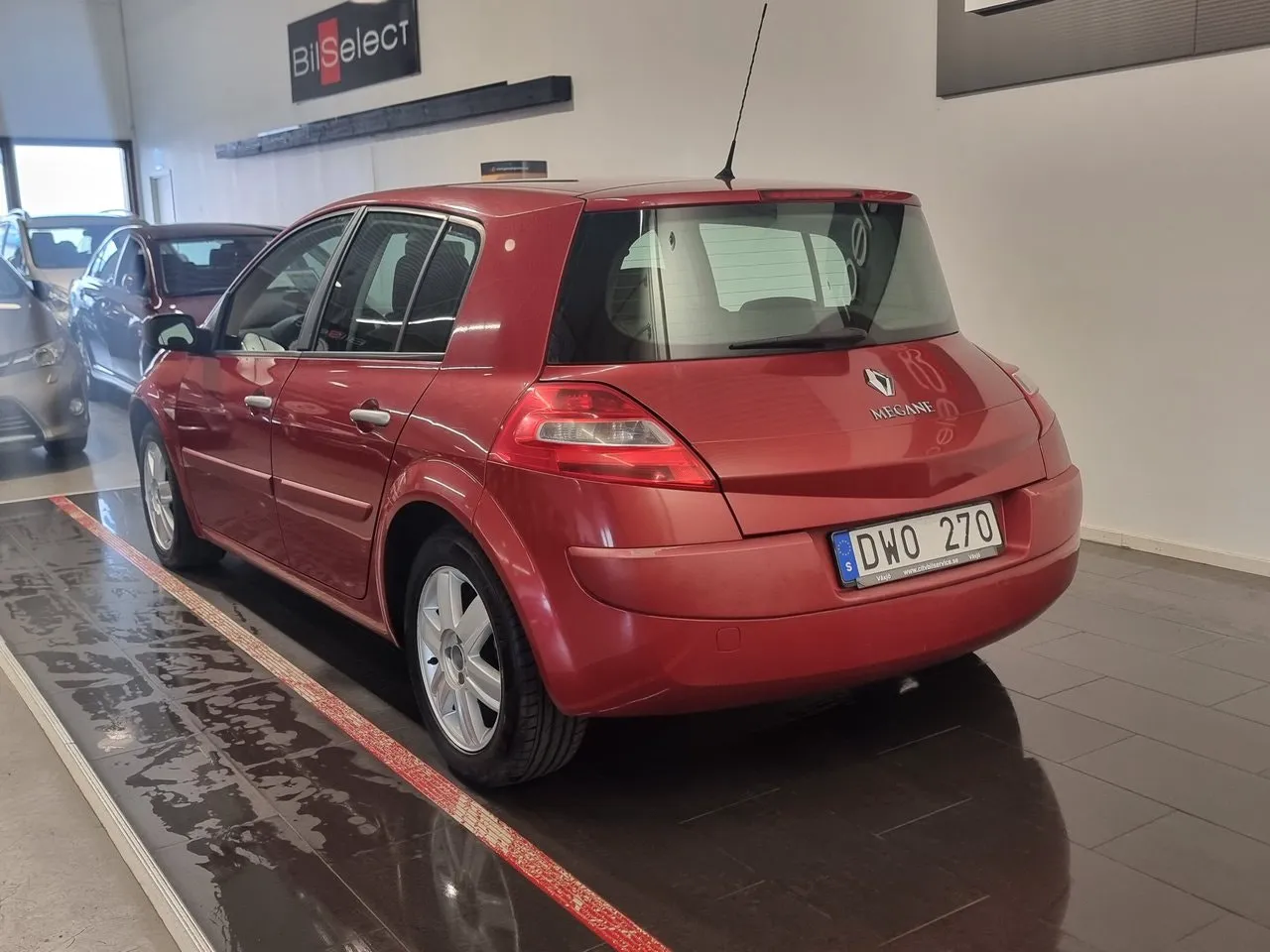 Vehicle image 11