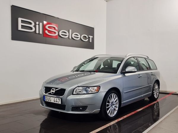 Volvo V50 D2 Summum Euro 5 Fullservad Dragkrok B-Sensor 2 Ägare - 2011