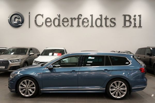 Volkswagen Passat 2.0TDI 4M Executive Cockpit Skinn Drag Värm V-hjul - 2017
