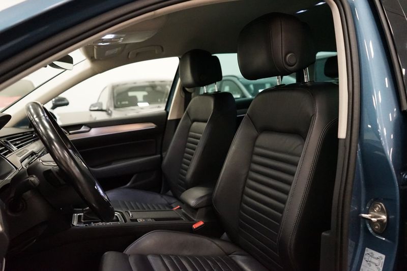 Volkswagen Passat bild 13