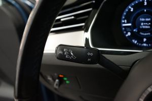 Volkswagen Passat bild 16