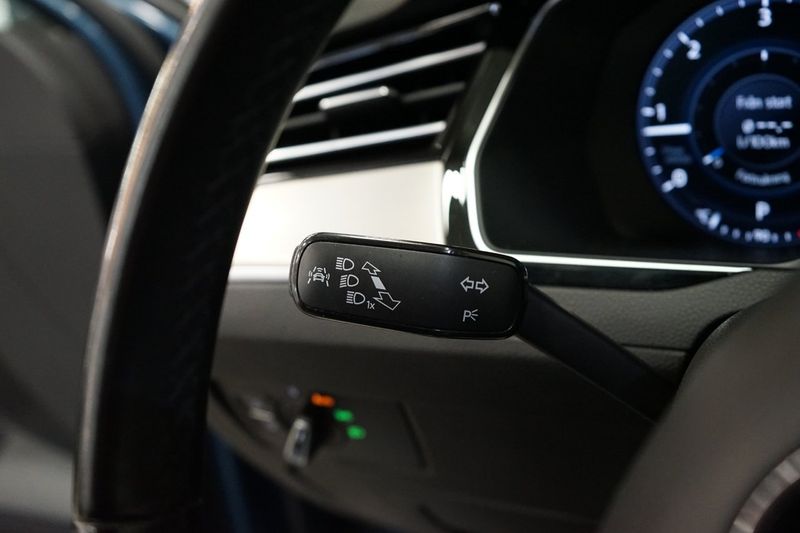 Volkswagen Passat bild 16