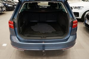 Volkswagen Passat bild 7