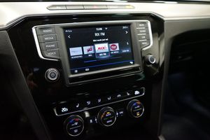 Volkswagen Passat bild 18