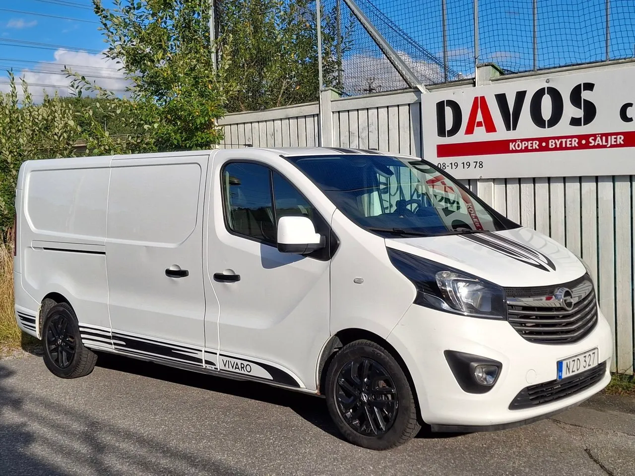 Vehicle image 1