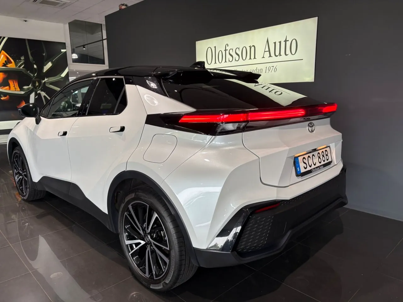 Vehicle image 2