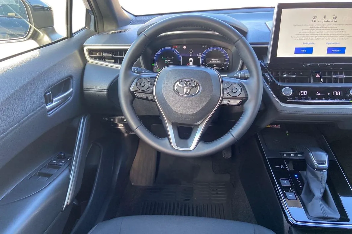Vehicle image 10