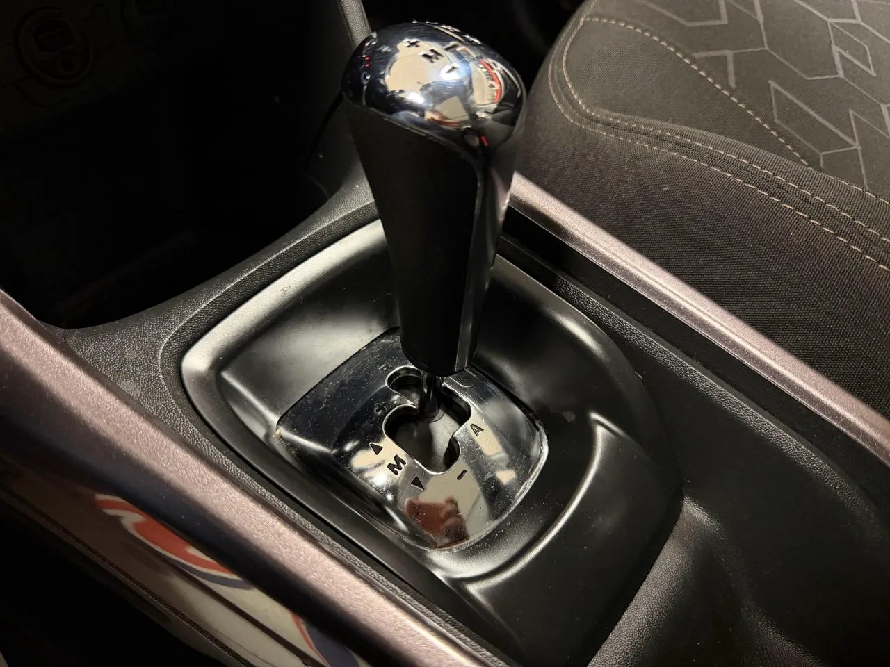 Vehicle image 18