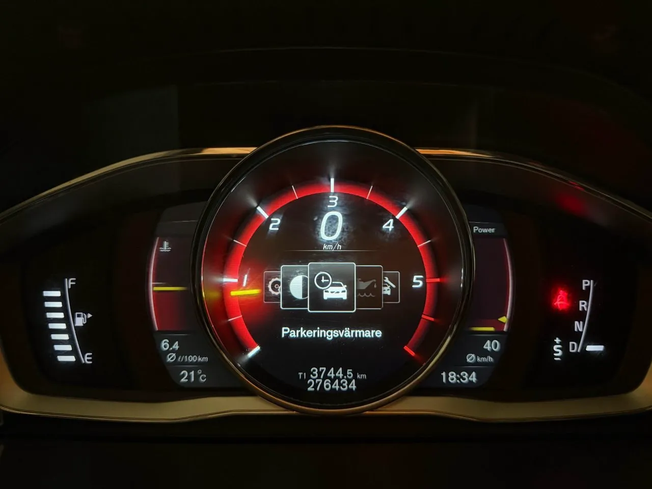 Vehicle image 15